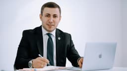 თორნიკე ჩიქოვანი