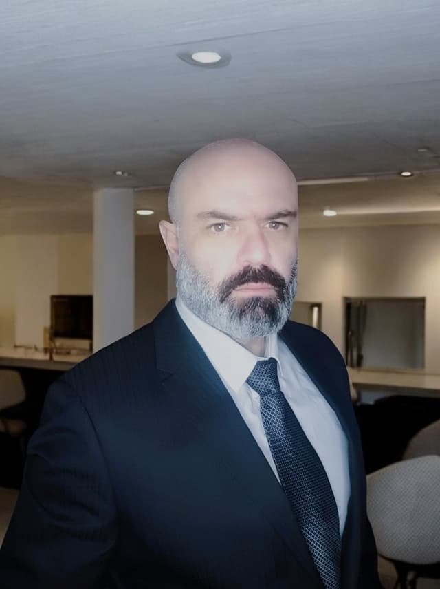 Kakhaber Tskhivavashvili Lawyer in civil and administrative law cases Georgia